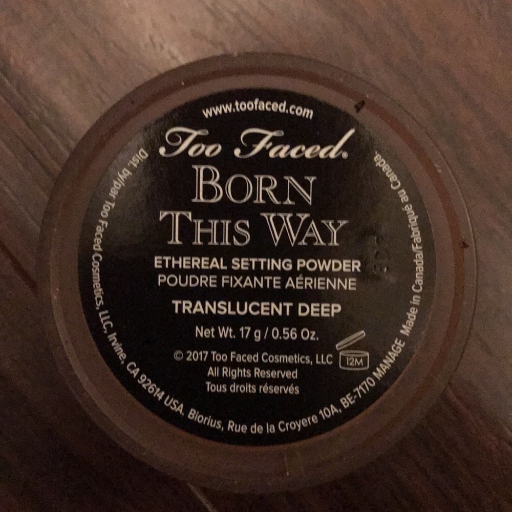 Too Faced Born This Way Setting Powder - Picture 5 of 5